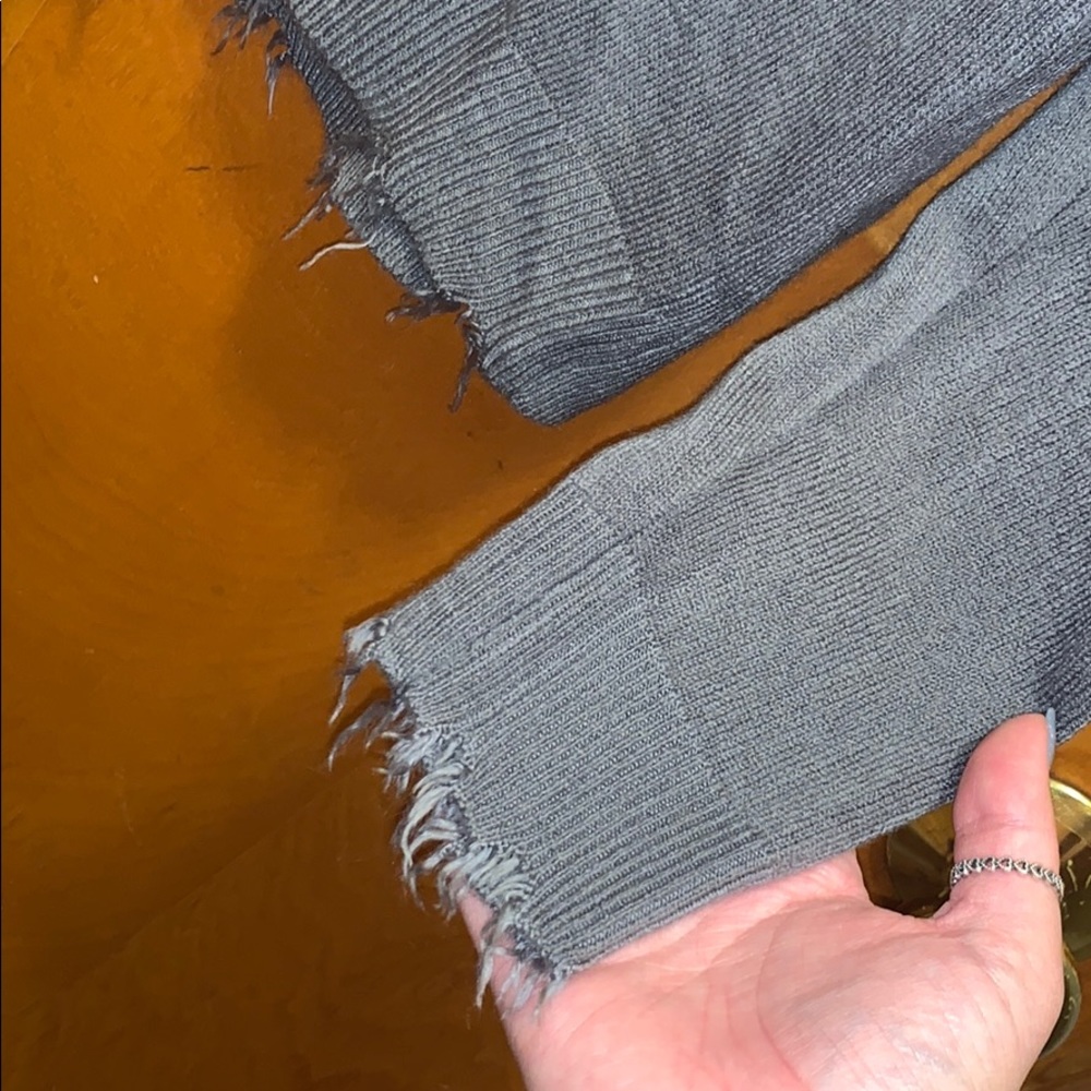 Sweater - Picture 4 of 6